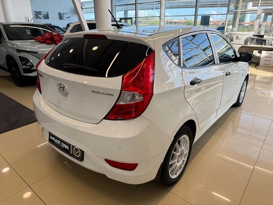 Hyundai Solaris, 2013г., передний привод, механика