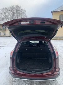 Toyota RAV4, 2018г, полный привод, вариатор