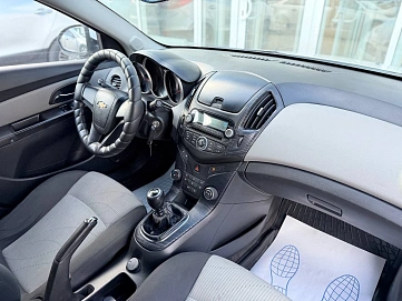 Chevrolet Cruze, 2013г, передний привод, механика