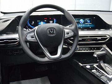 Changan Eado Plus, 2023г, передний привод, робот