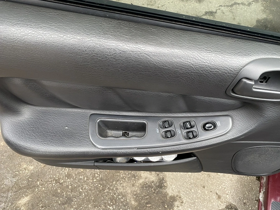 Dodge Stratus, 2001г., передний привод, автомат