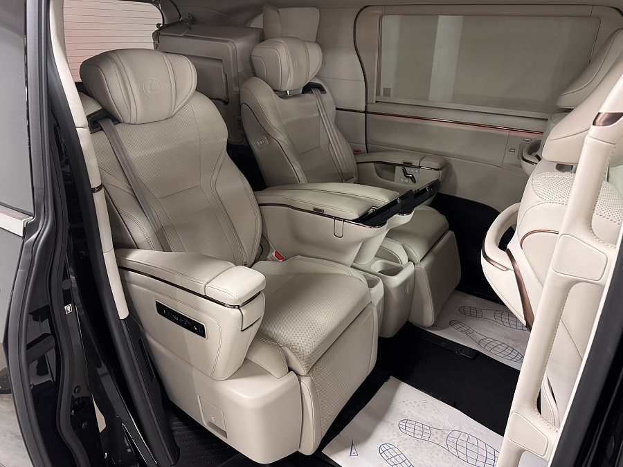 Lexus LM, 2024г., полный привод, вариатор