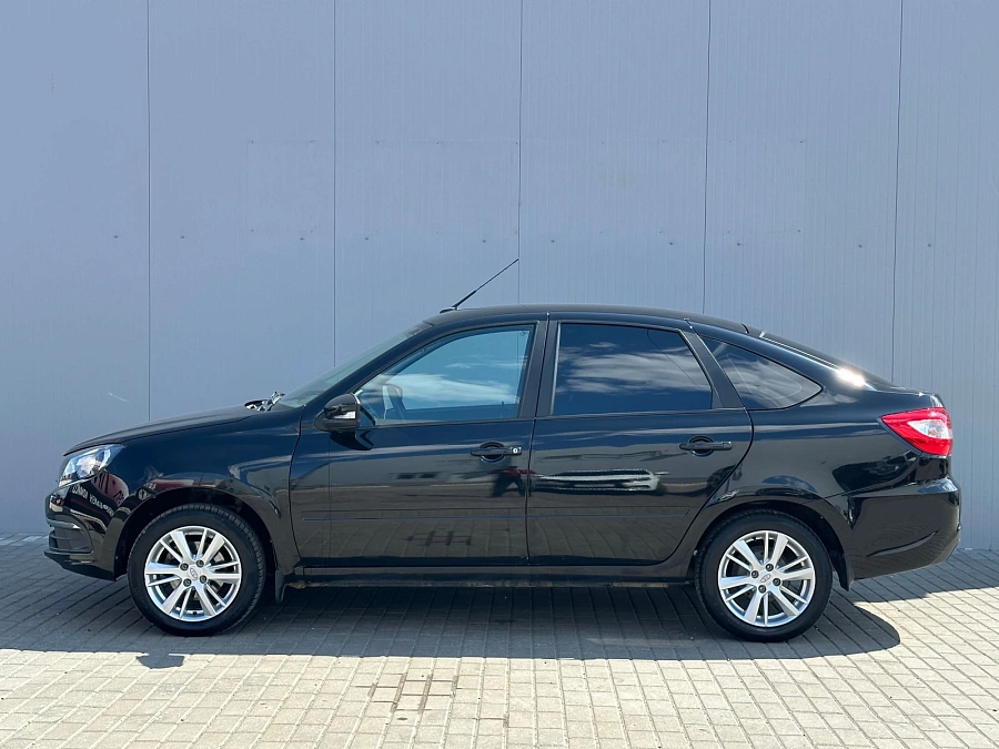 Lada (ВАЗ) Granta, 2023г., передний привод, механика