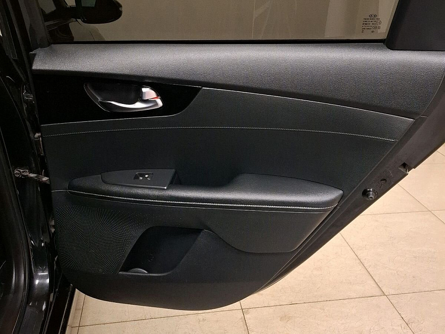 Kia , 2019г., передний привод, автомат