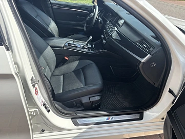 BMW 5 серии, 2012г, задний привод, автомат