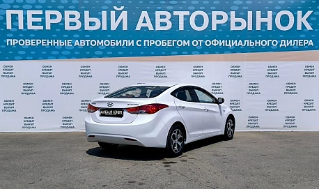 Hyundai Elantra, 2013г, передний привод, механика