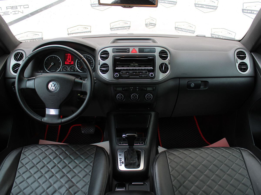 Volkswagen Tiguan, 2008г., полный привод, автомат
