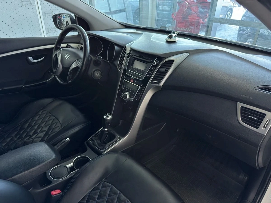 Hyundai i30, 2014г., передний привод, механика