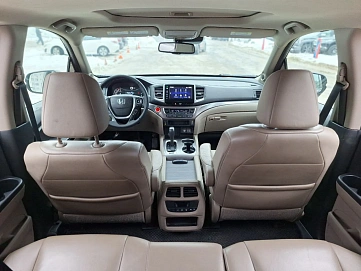 Honda Pilot, 2015г, полный привод, автомат