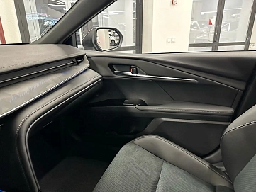 Toyota Camry, 2025г, передний привод, вариатор