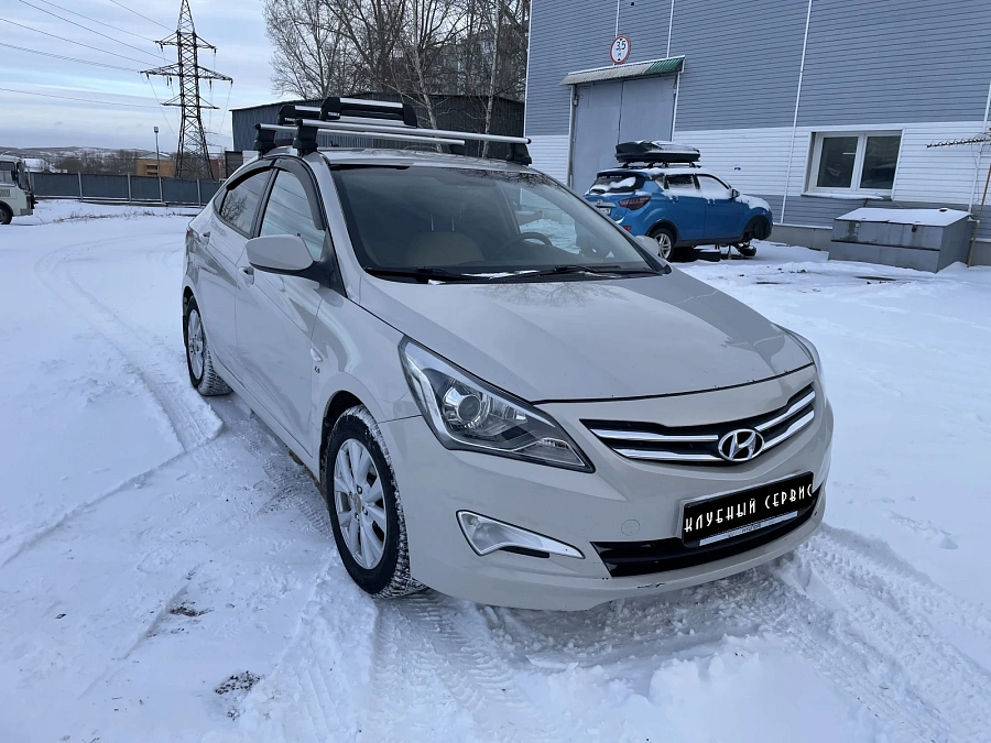 Hyundai Solaris, 2015г., передний привод, автомат