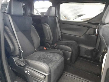 Toyota Vellfire, 2022г, передний привод, вариатор