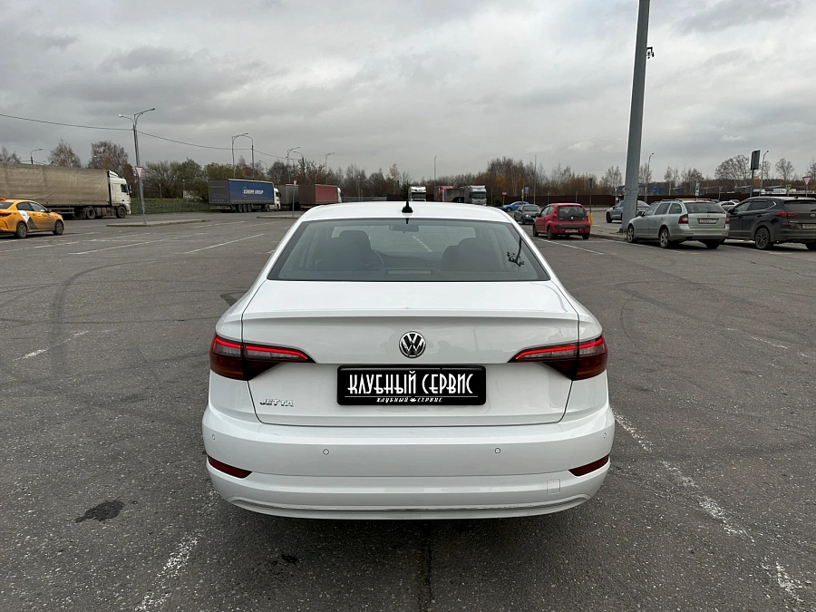 Volkswagen Jetta, 2021г., передний привод, автомат