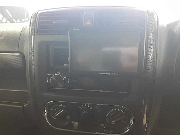 Suzuki Jimny, 2011г, полный привод, механика
