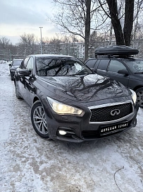 Infiniti Q50, 2015г, задний привод, автомат