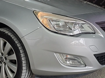 Opel Astra, 2010г, передний привод, механика