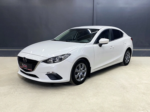 Mazda 3, 2014г., передний привод, механика