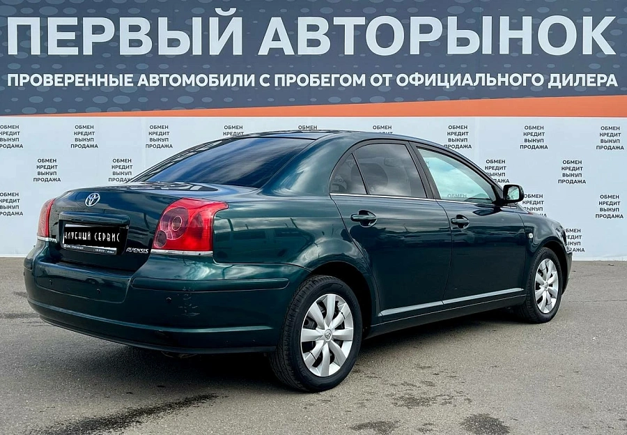 Toyota Avensis, 2005г., передний привод, автомат