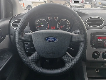 Ford Focus, 2010г, передний привод, механика