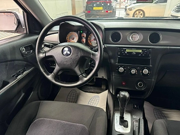 Mitsubishi Outlander, 2004г, полный привод, автомат
