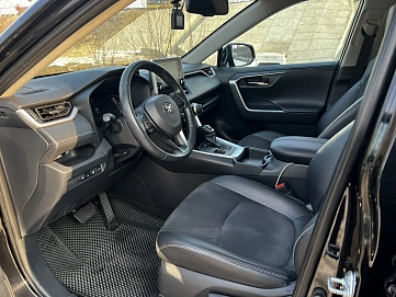Toyota RAV4, 2021г, полный привод, автомат