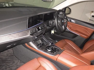 BMW X7, 2021г, полный привод, автомат