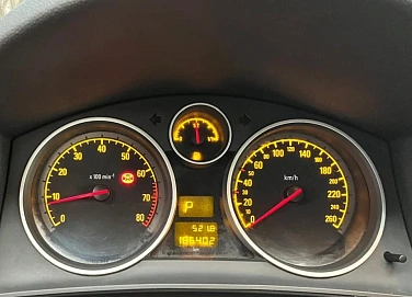 Opel Astra, 2010г, передний привод, автомат