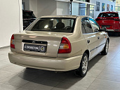 Hyundai Accent, 2004г., передний привод, механика