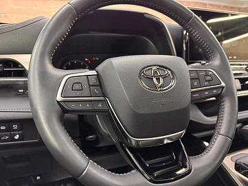 Toyota Highlander, 2025г, полный привод, автомат