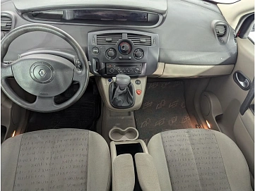 Renault Scenic, 2005г, передний привод, автомат