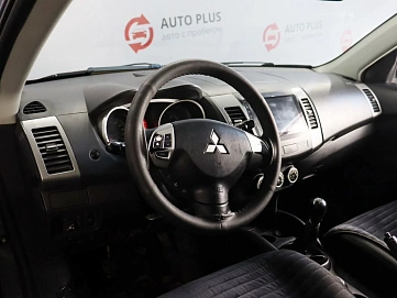 Mitsubishi Outlander, 2008г, полный привод, механика