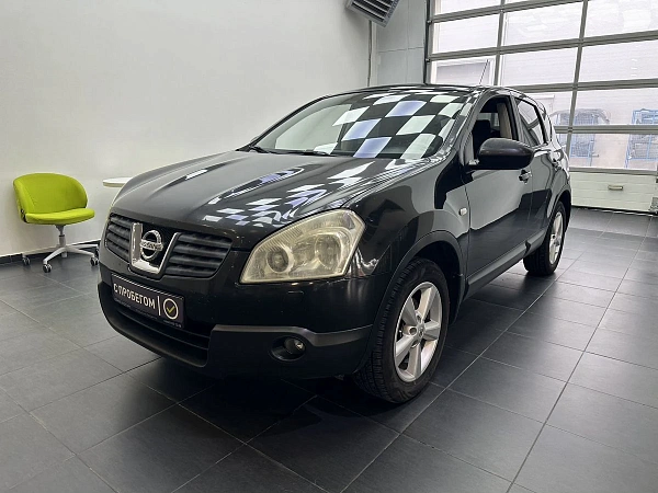 Nissan Qashqai, 2008г., передний привод, вариатор