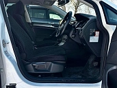 Volkswagen Golf, 2013г., передний привод, робот
