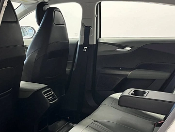 Changan Lamore, 2023г, передний привод, робот