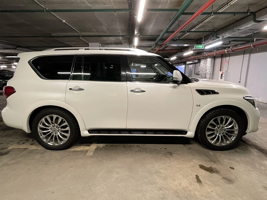Infiniti QX80, 2017г., полный привод, автомат