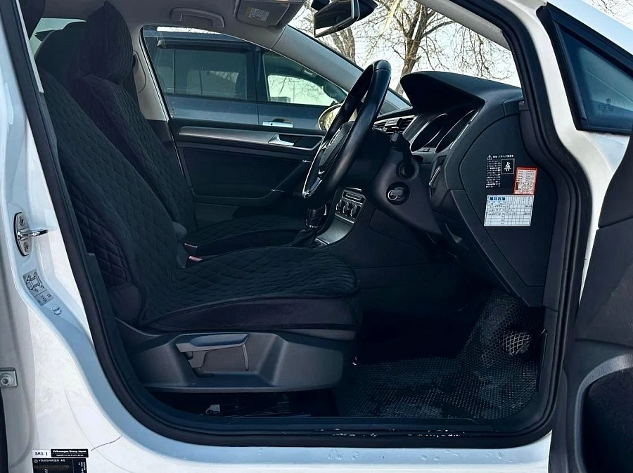 Volkswagen Golf, 2013г., передний привод, робот