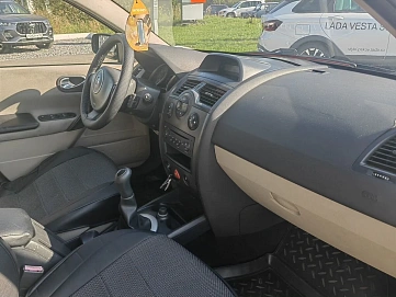 Renault Megane, 2006г, передний привод, механика