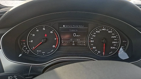 Audi A6, 2016г, полный привод, робот