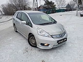 Honda Fit Shuttle, 2012г., передний привод, вариатор