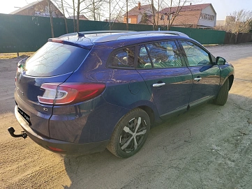 Renault Megane, 2011г, передний привод, механика