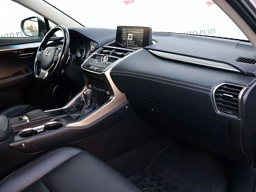 Lexus NX, 2017г, полный привод, вариатор