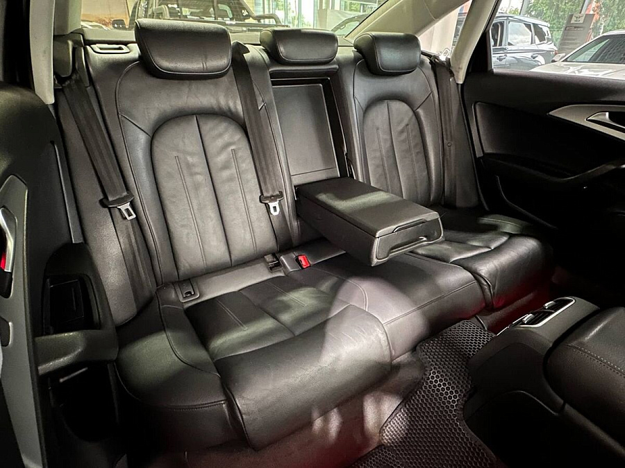 Audi A6, 2014г., передний привод, вариатор
