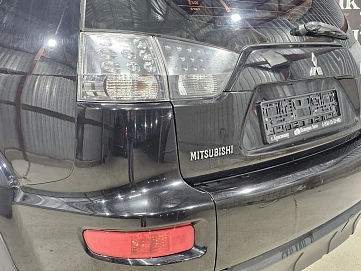 Mitsubishi Outlander, 2010г, передний привод, вариатор