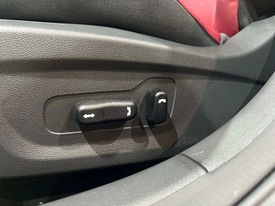 Changan Eado Plus, 2024г., передний привод, робот