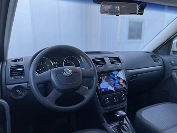 Skoda Yeti, 2011г, передний привод, автомат
