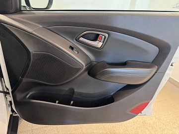 Hyundai ix35, 2013г, передний привод, автомат
