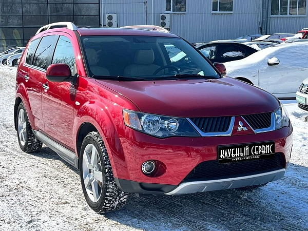 Mitsubishi Outlander, 2008г., полный привод, вариатор