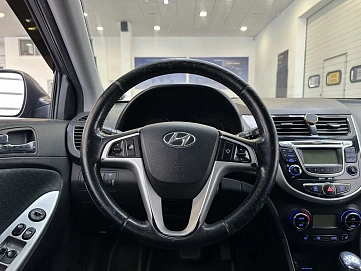 Hyundai Solaris, 2012г, передний привод, автомат