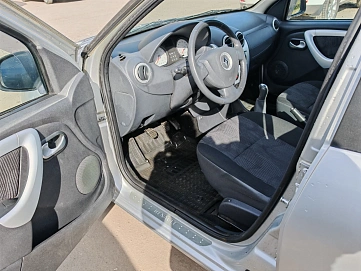 Renault Sandero, 2012г, передний привод, механика