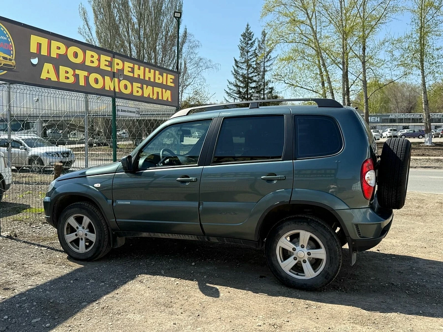 Chevrolet Niva, 2015г., полный привод, механика